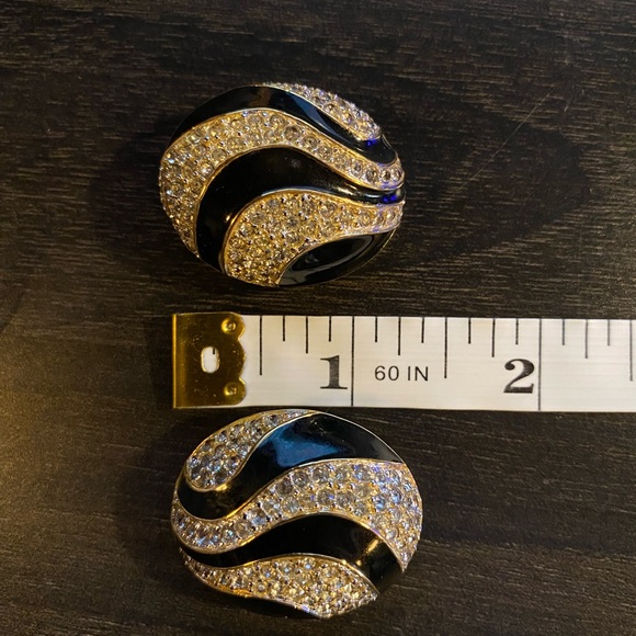 St. John 1990s Black & Rhinestone Modern Classic Oval Statement Clip-in Earrings - Picture 7 of 8